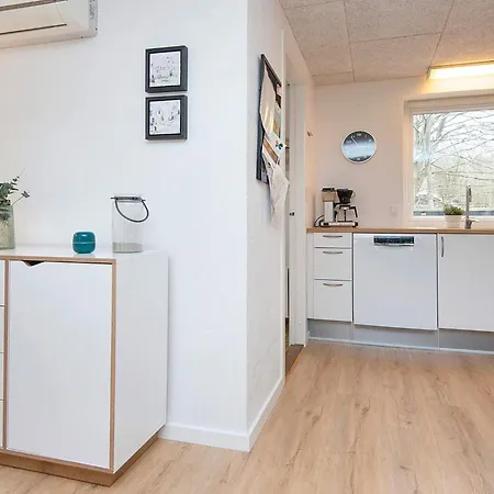 Holiday home 6 Person In Toftlund-by Traum